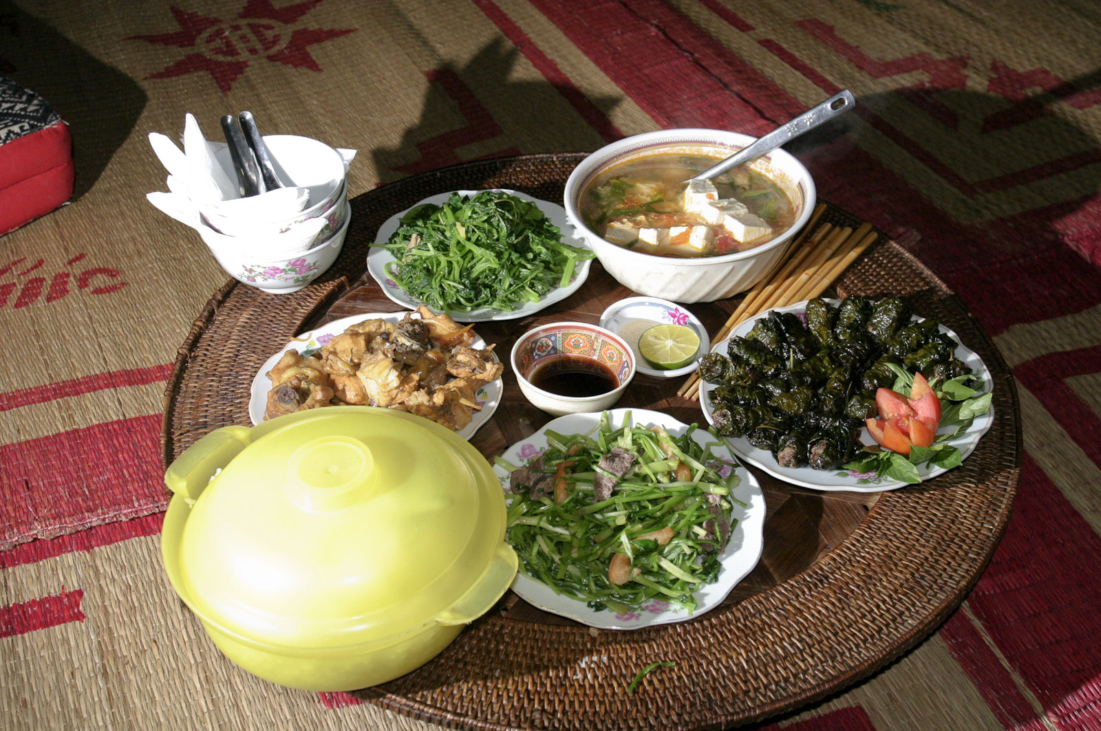 mâm cơm Việt